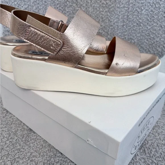 Steve Madden Rachel Rose Gold Platform Sandals - Picture 4 of 6